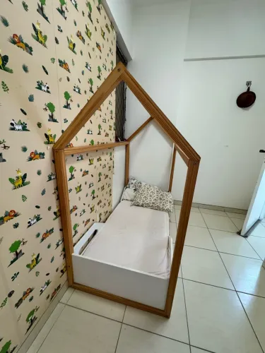 Cama montessoriana casinha