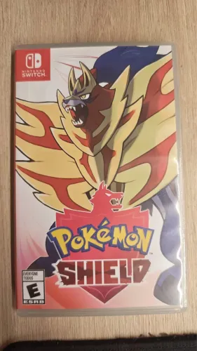 Pokémon Shield (Usado)