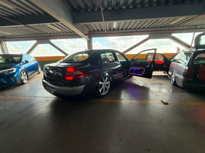 Renault Megane Sedan Dynamique Hi-flex 1.6 16V 2009