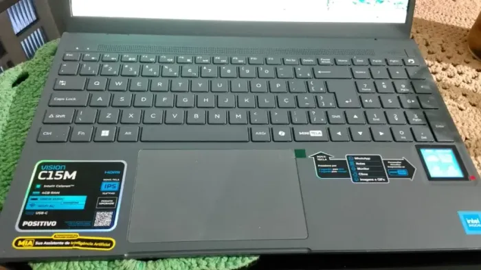 Vendo notbook vision c15 novo um mes de uso