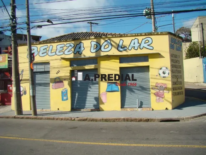 TRÊS IMÓVEIS ( 435 M² - DOIS SALÕES COMERCIAIS E UMA CASA ) - TERRENO ( 864 M²) - V. APARE