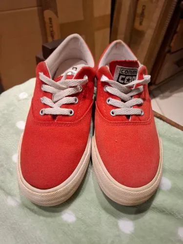 Tênis converse vermelho