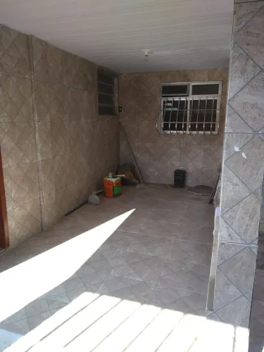 2 casas no Pita são gonçalo independentes e regularizado na prefeitura.