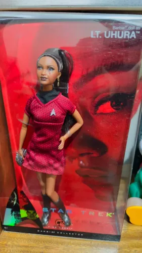 BARBIE COLLECTOR - UHURA - STAR TREK - NRFB