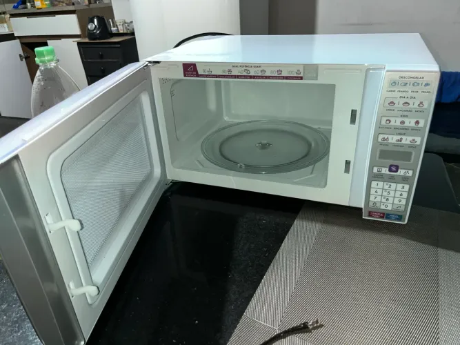 Microondas electrolux 34L pouco uso