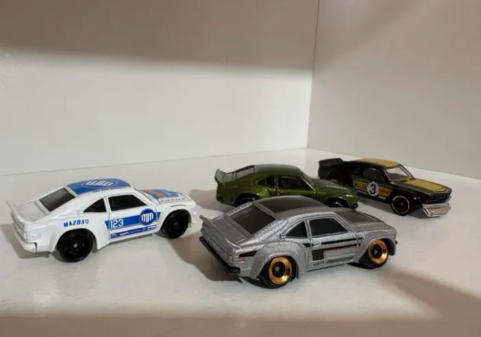Carrinhos Hot Wheels (LOTE COM 7 MINIS)