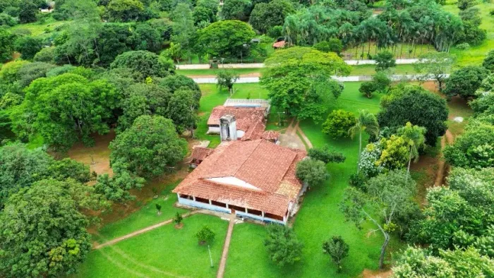 VENDE CHÁCARA - ESTÂNCIA CENTRO OESTE