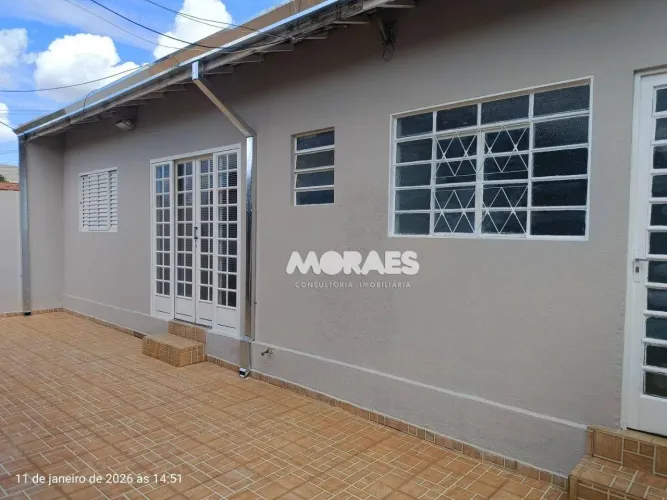 Casa com 2 quartos para alugar, 120 m² por R$ 2.500/mês - Vila Industrial - Bauru/SP