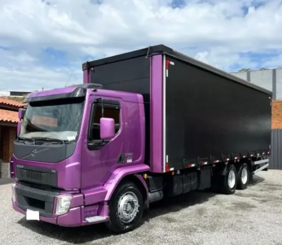 Volvo Vm 270 2017 Baú sider unico dono