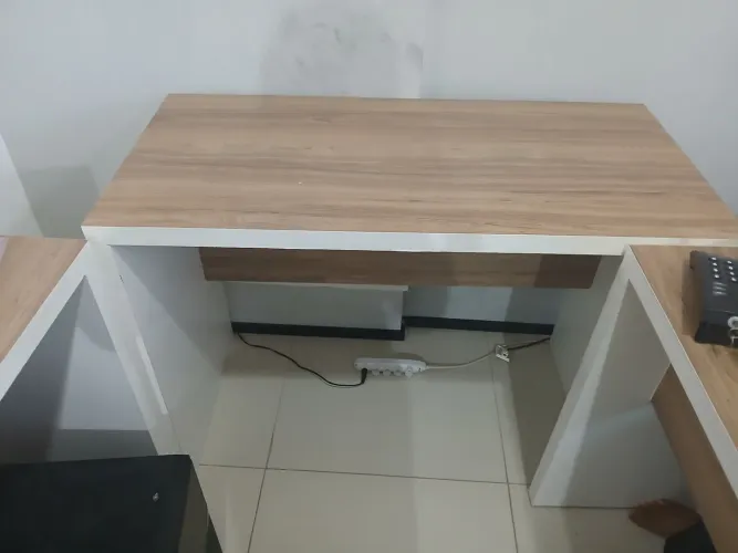 Mesa de escritório - 3 und. Disponíveis (valor unitário)