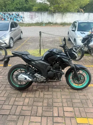 Fazer 250
