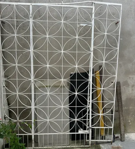 Portão de ferro 