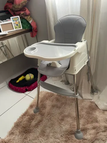 Vendo cadeira de alimentação nova