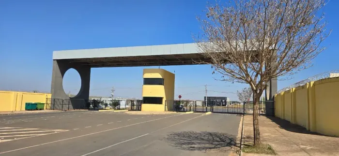 Lote/Terreno para venda tem 1000 metros quadrados
