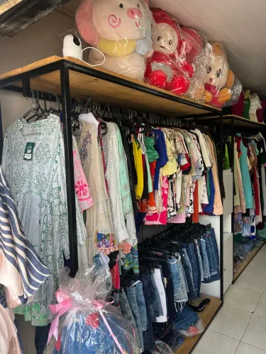 Arara de roupa para loja 