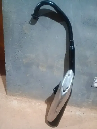 Vendo escapamento original Honda 2 em 1, Estralador e silencioso!
