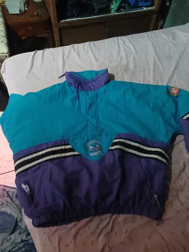 Vendo brusa da Charlotte Hornets original
