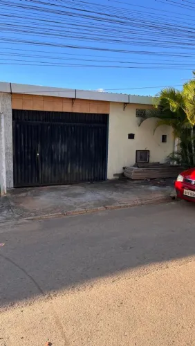 Vende-se uma casa no condomínio privê