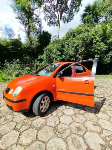 Volkswagen Polo Sedan 1.6 MI 101cv 8V 4P 2003