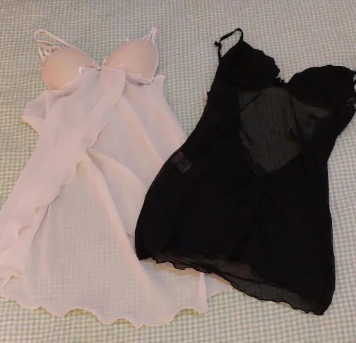 Vendo roupas semi novas a 20 reais cada ou todas por 100 reais