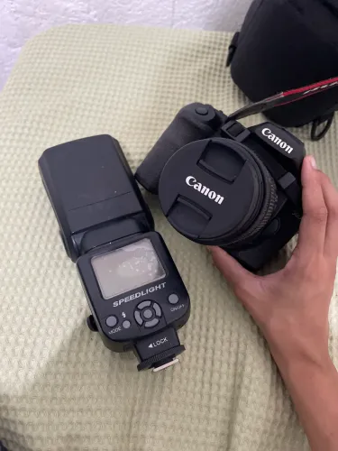 CÂMERA FOTOGRÁFICA CANON 