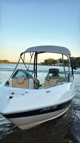 Lancha Focker 210 - 2019 - Mercury 115HP - 270 aproximadamente