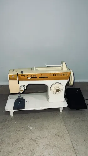Maquina de costura singer 974