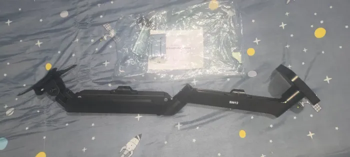 Braço Articulado Para Munitor CLANM