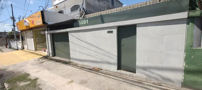 Casa comercial em Afogados (Rua 21 de Abril n1091)