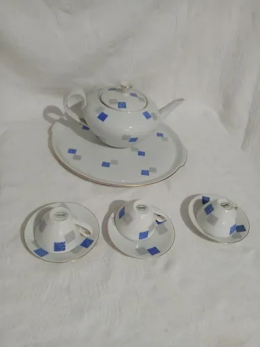 Jogo de café em porcelana Rennier !!