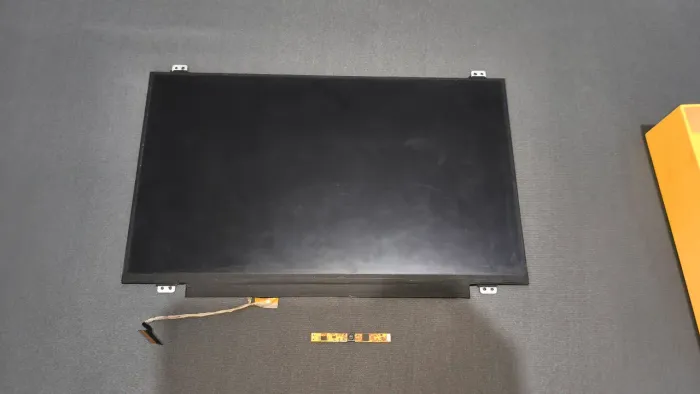 Display notebook cq27