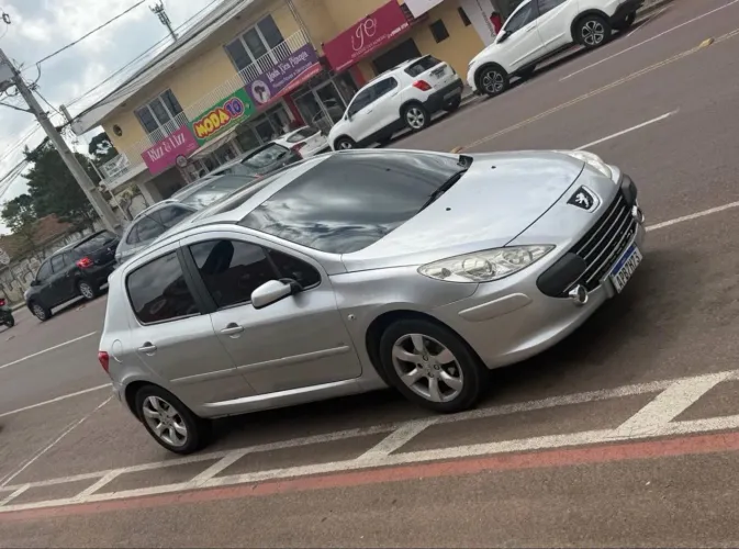 Peugeot 307 Soleil/ Presence 1.6/1.6 Flex 16V 5P 2010