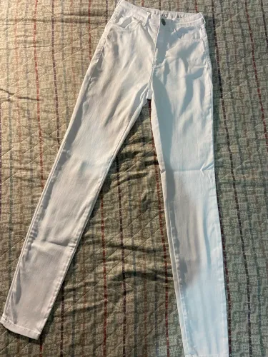 Calça branca cintura alta