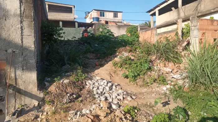 Vendo terreno no morro do moto taxi 10x15