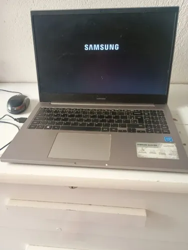 NOTEBOOK SANSUNG E20