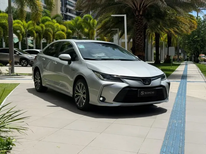 Toyota Corolla Altis Prem. Hybrid 1.8 Flex AUT 2020