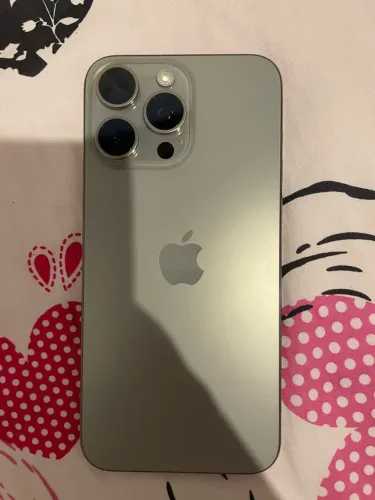 iPhone 15 pro max Titânio