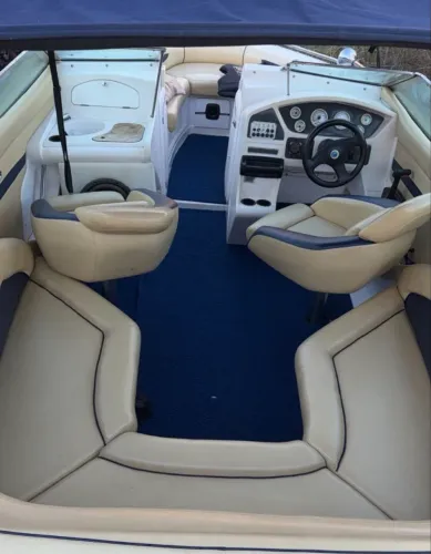 Lancha Ventura 23 super nova