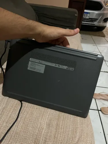 Notebook HP i3 10°ger.  Win11 HD 1te.  4GB RAM