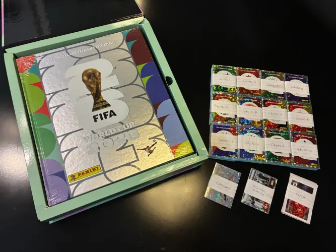Album Copa 2026 Panini Completo com todas Figurinhas! Edição Limitada Capa Dura Prata