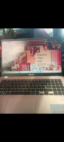 Notebook ASUS ROSA.