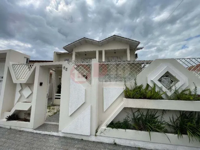 Casa de Alvenaria a Venda Próximo ao Shopping de Araranguá
