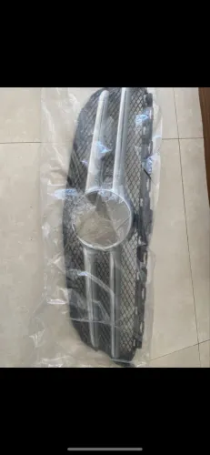 Grade frontal Mercedes classe C de 2025 até 2020