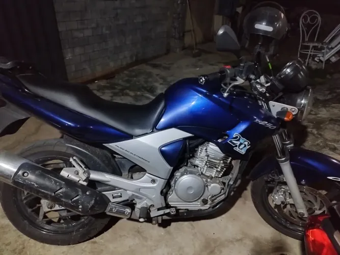 FAZER 250