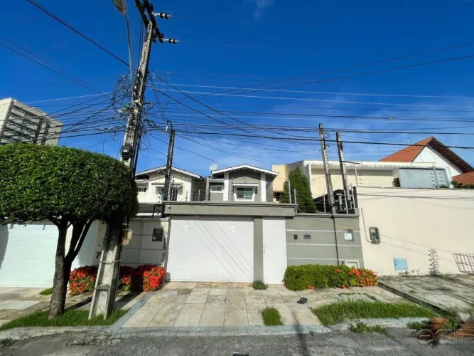 Casa Duplex no Bairro Luciano Cavalcante