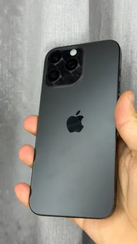 iPhone 16 Pro Max 256 (Preto seminovo) - Apenas aparelho