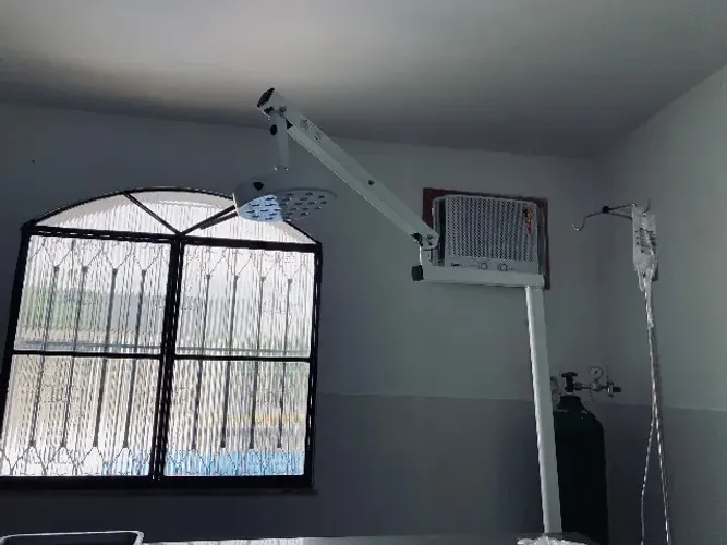 Foco Cirúgico Veterinário