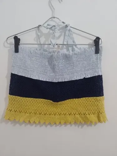 Blusa da Zara com detalhes de crochê