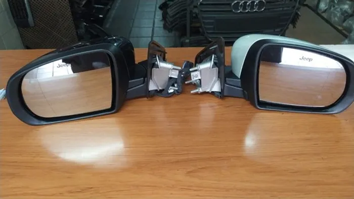 Retrovisor Jeep Compass 2017 2018 2019 2020 2021 2022 2023 com sensor de presença