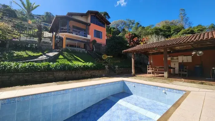 Casa para Venda em Teresópolis, Parque do Imbui, 3 dormitórios, 3 suítes, 3 banheiros, 5 v